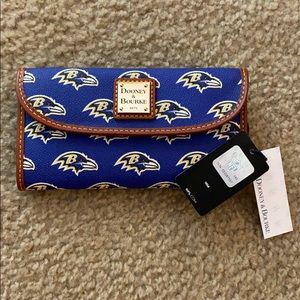 BNWT Dooney & Bourke Ravens Wallet